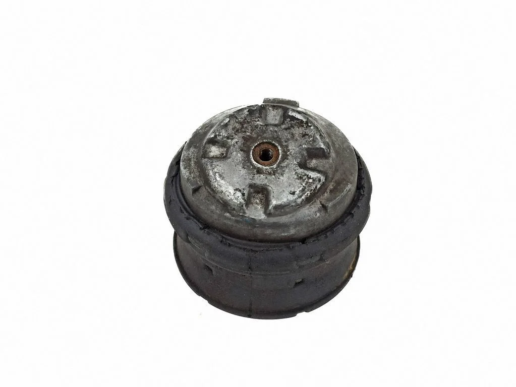 Engine mount bracket 3618134