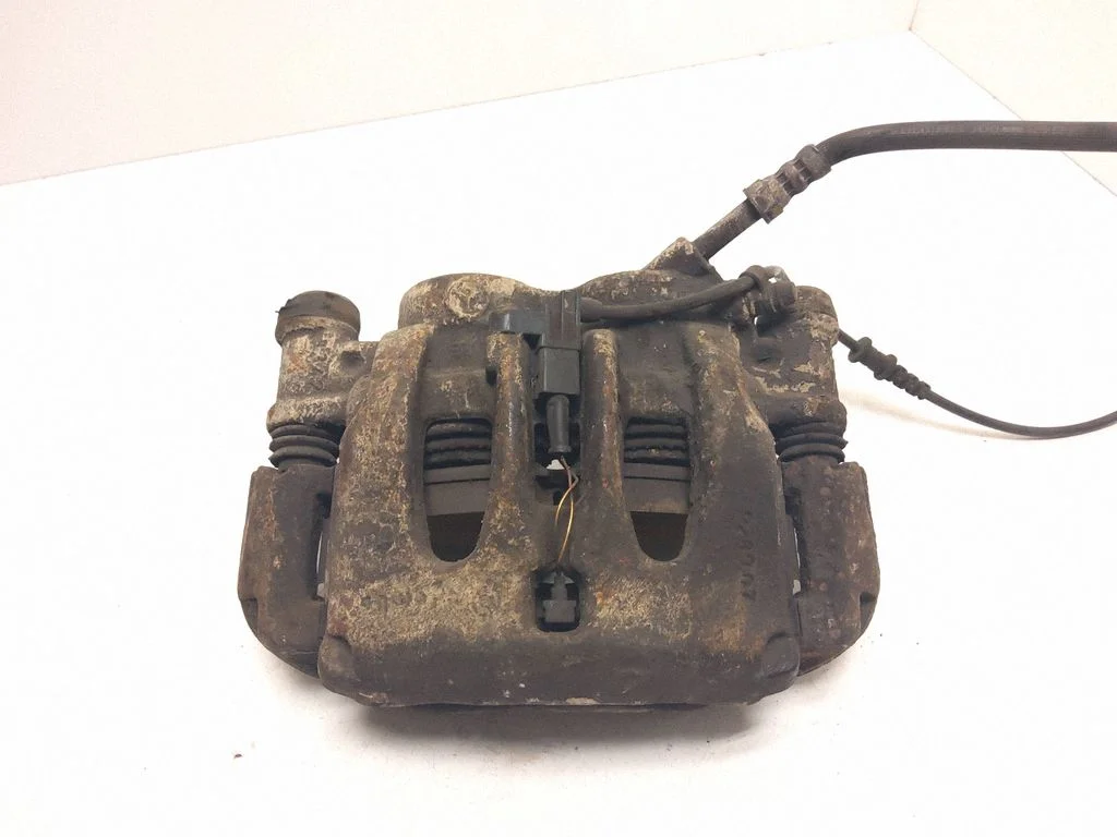 Front brake caliper – Mercedes-Benz Sprinter W906 (2006-2018)