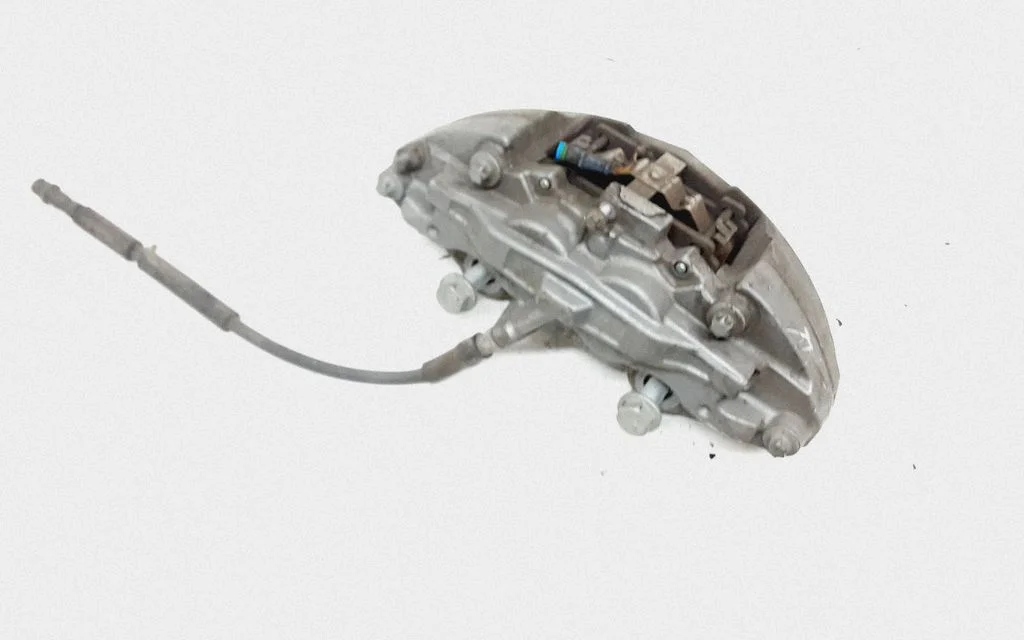 Front brake caliper – Mercedes-Benz C-Class W205 (2014-2021)