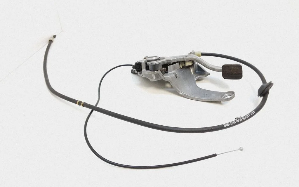 Handbrake/parking brake lever assembly A2114200585