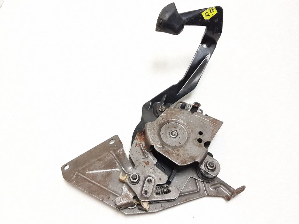 Handbrake/parking brake lever assembly – Volvo XC90 (2003-2006)