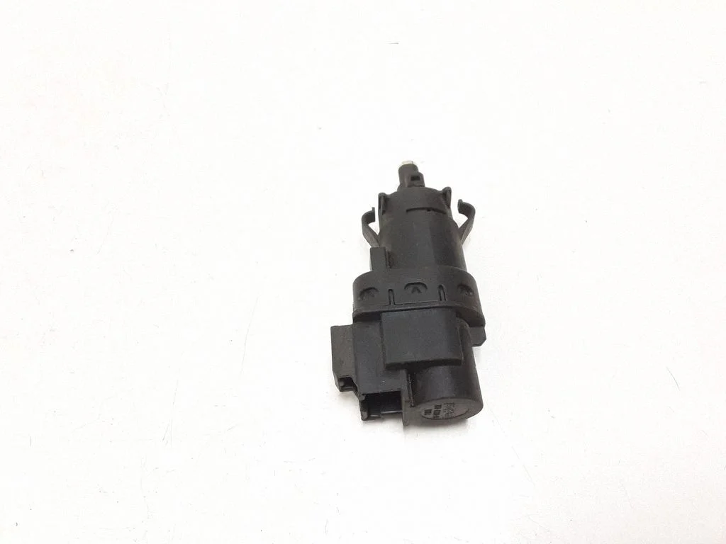Brake pedal sensor switch – Volvo V50 (2004-2007)