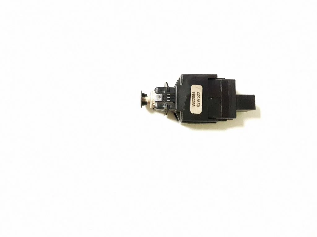 Brake pedal sensor switch – Volvo S60 (2001-2004)