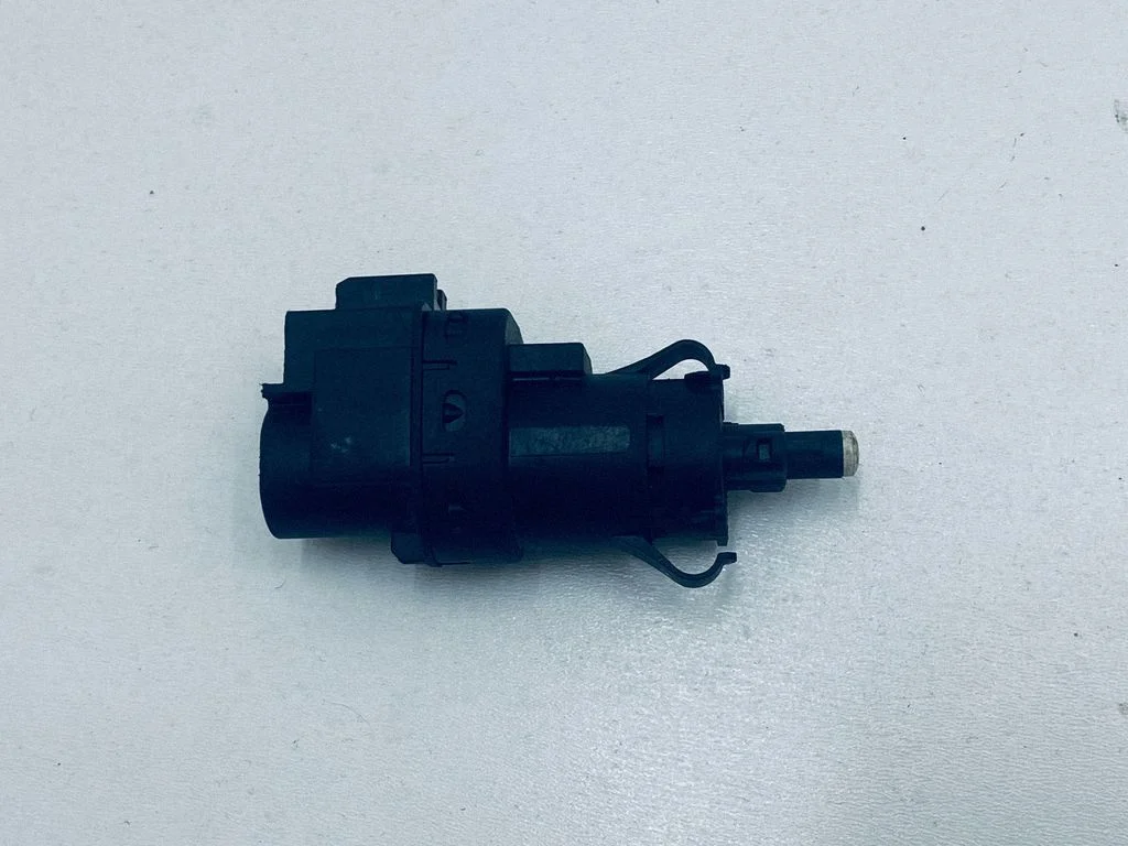 Brake pedal sensor switch – Volvo V50 (2008-2012)