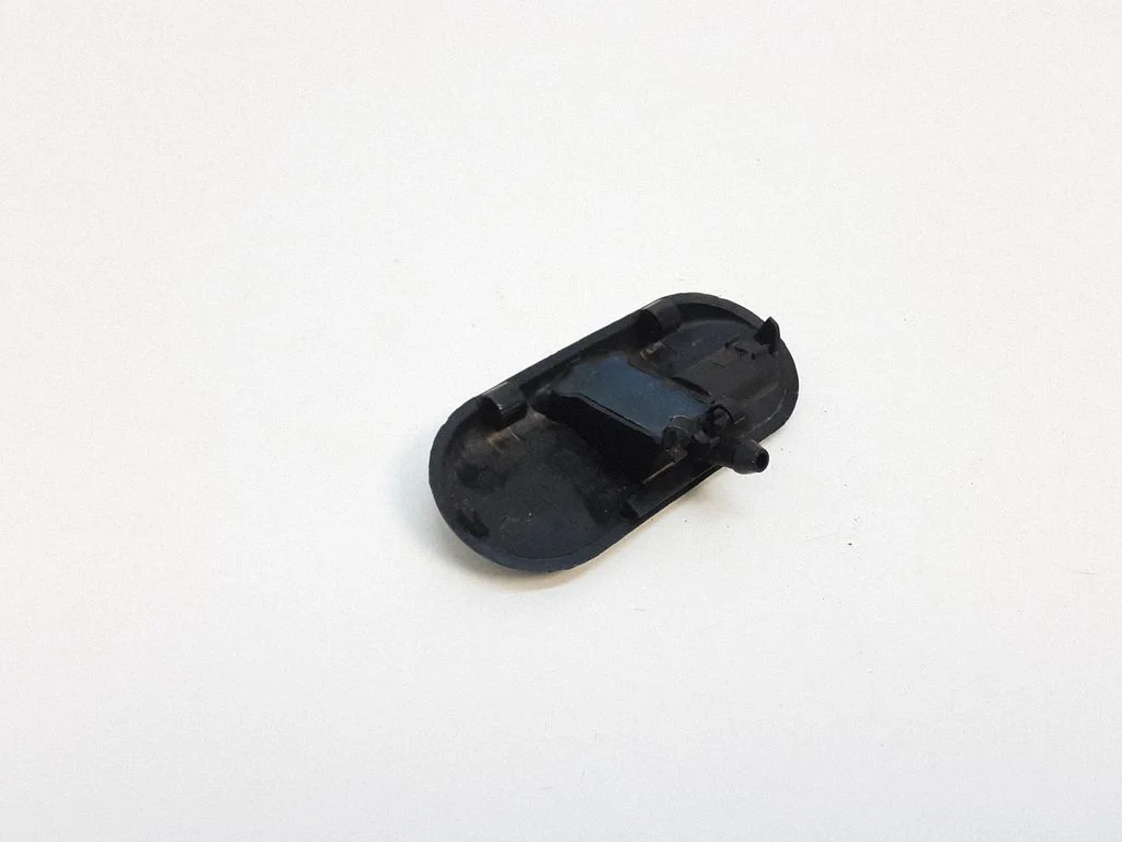 Windshield washer spray nozzle – Audi A6 Allroad C6 (2006-2011)