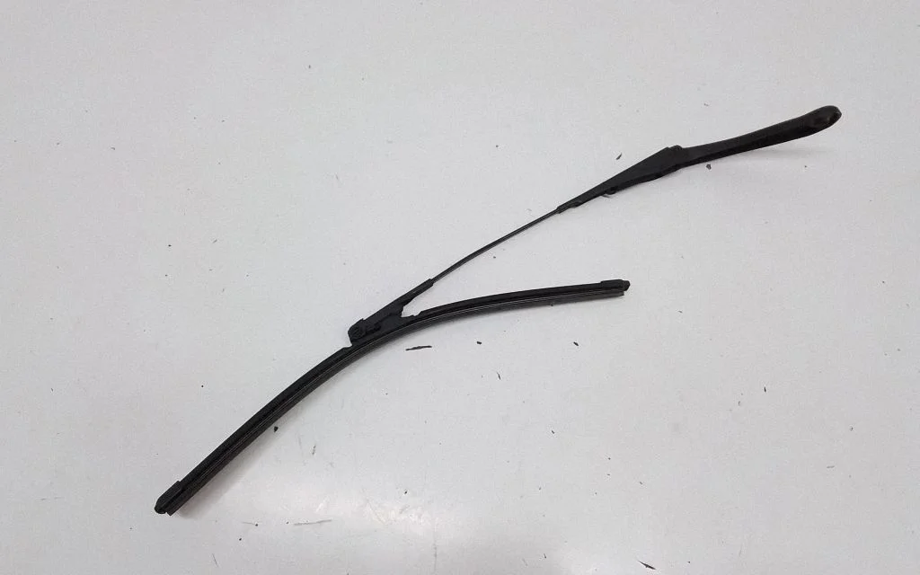 Windshield/front glass wiper blade – BMW 3 Series GT F34 (2013-2017)