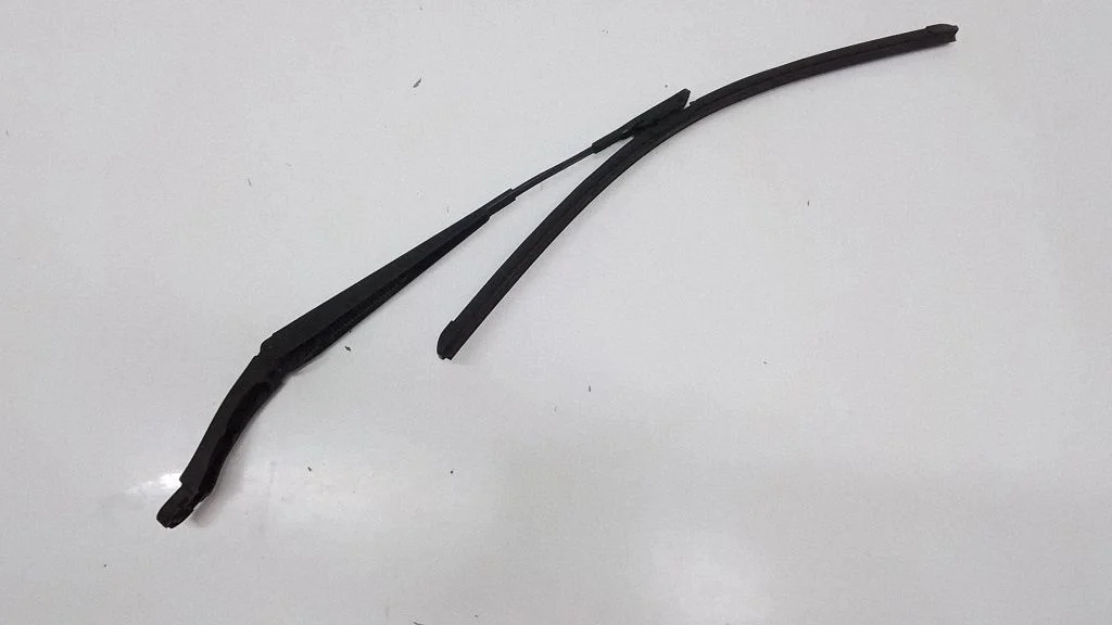 Windshield/front glass wiper blade 30753817