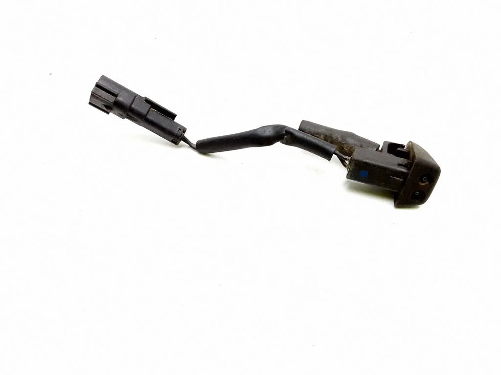 Windshield washer spray nozzle – Volvo S60 (2011-2013)