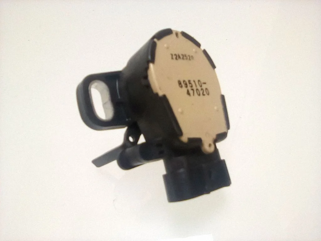 Brake pedal sensor switch – Lexus RX III (2008-2015)