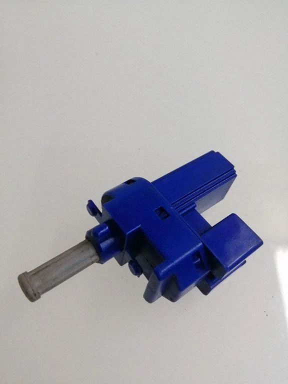 Brake pedal sensor switch – Volvo V50 (2004-2007)