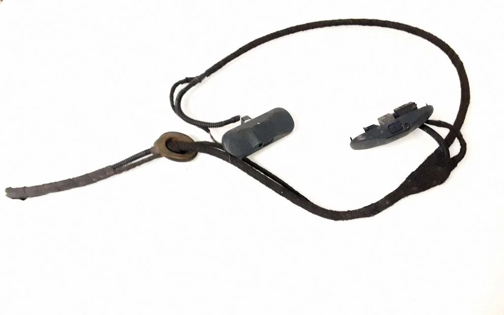 Windshield washer spray nozzle – Volkswagen Passat CC (2008-2016)