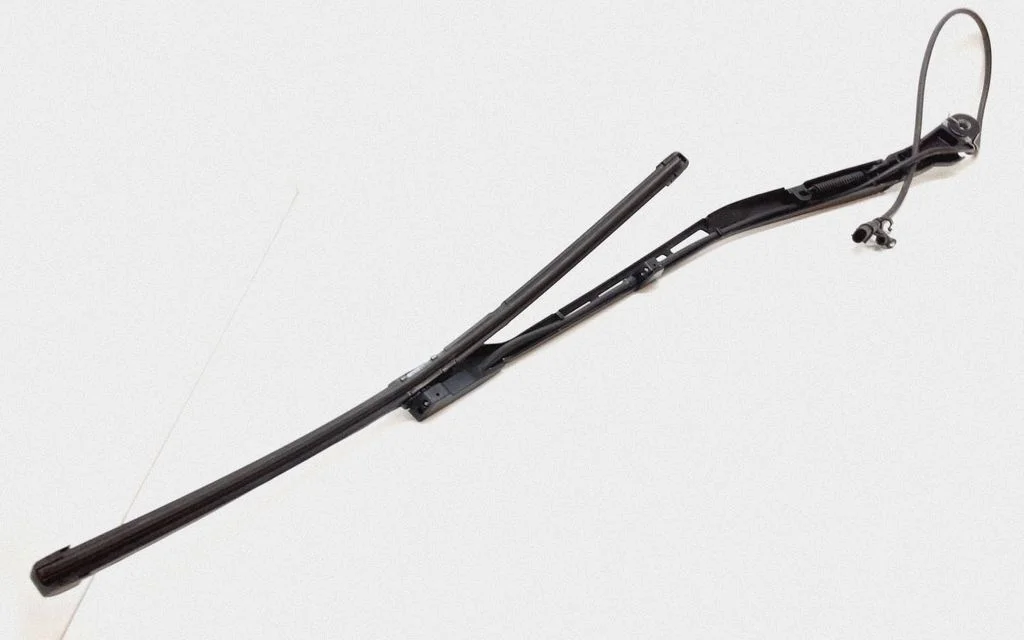 Windshield/front glass wiper blade 31391847