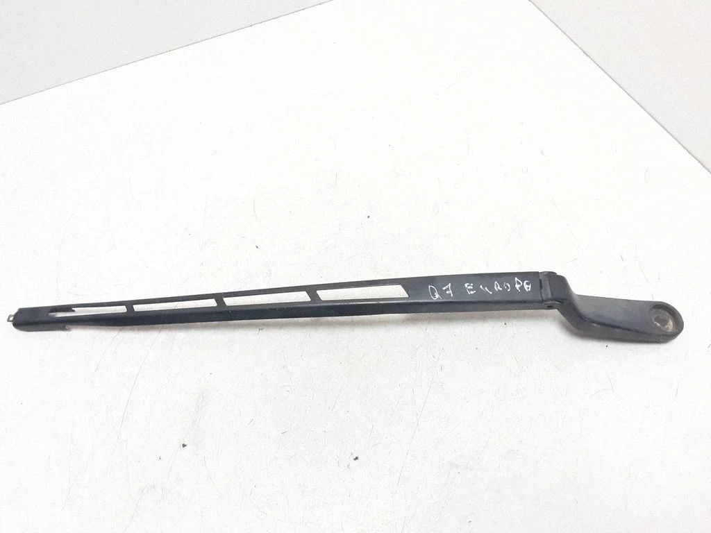 Front wiper blade arm – Audi Q7 4L (2005-2015)