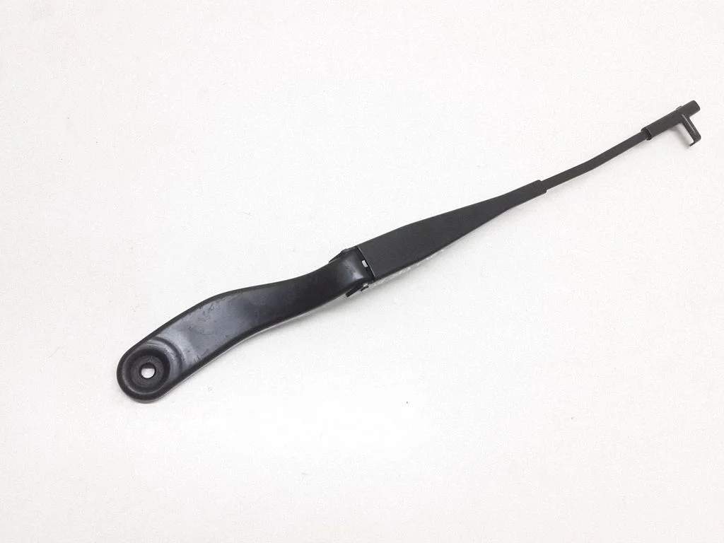 Front wiper blade arm – Volvo V50 (2004-2007)