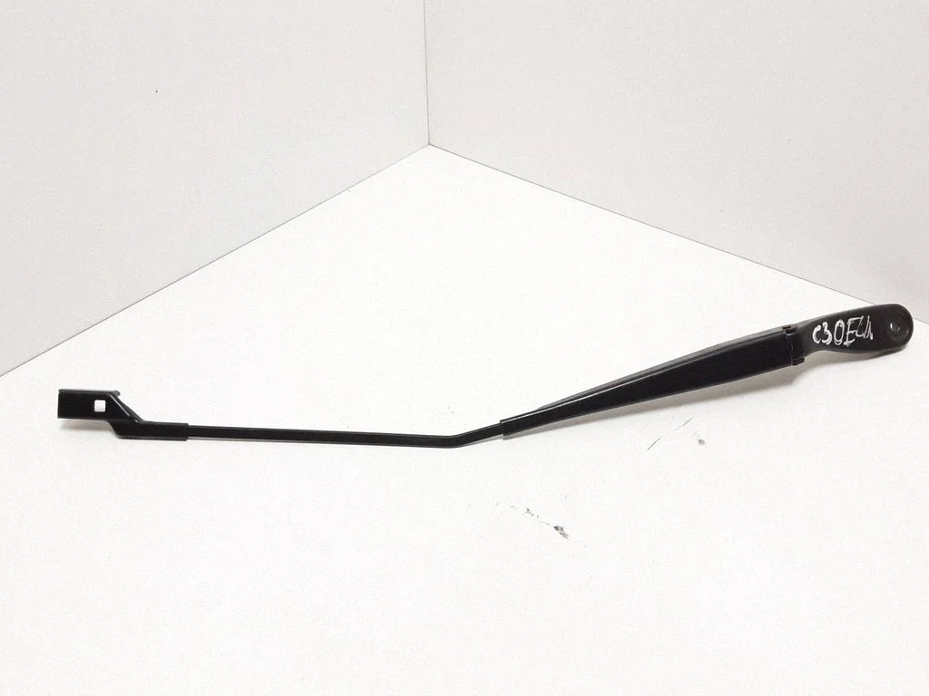 Front wiper blade arm – Volvo C30 (2007-2010)