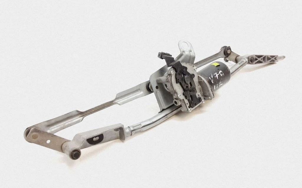 Front wiper linkage and motor 8648344