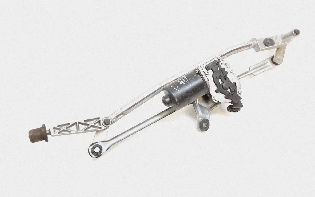Front wiper linkage and motor 8648344