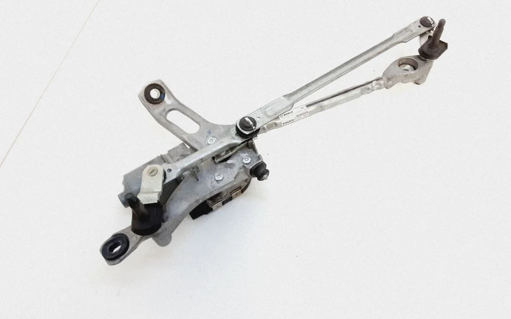 Front wiper linkage and motor 31425982