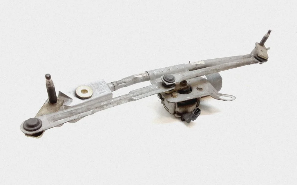 Front wiper linkage and motor 9171902