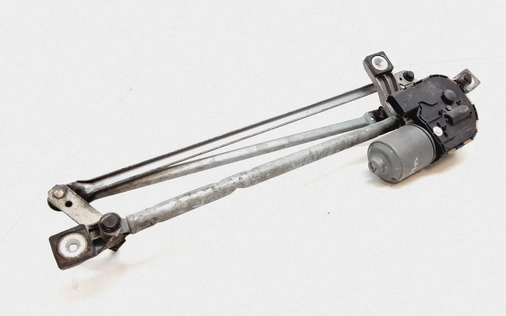 Front wiper linkage and motor 30796359
