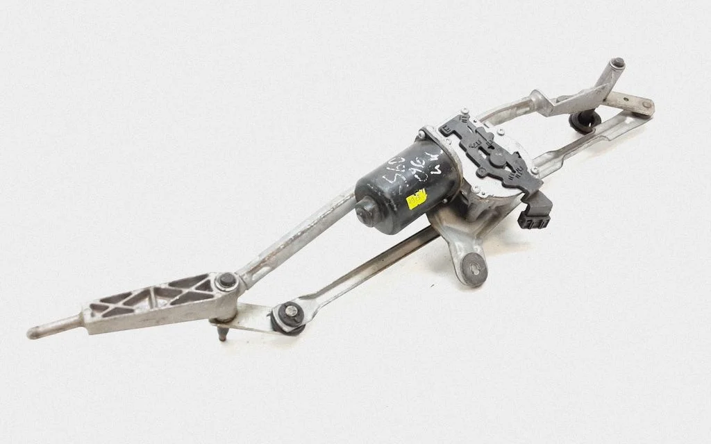 Front wiper linkage and motor – Volvo S60 (2005-2010)