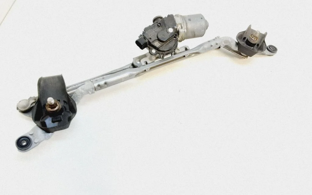 Front wiper linkage and motor TK7867340A