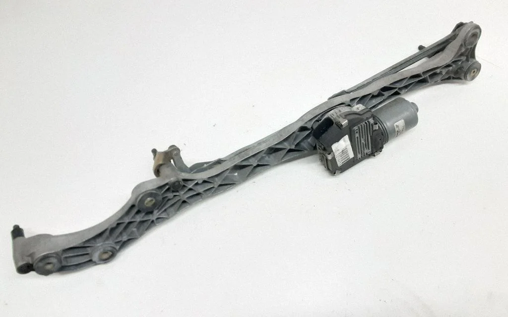 Front wiper linkage and motor 6941409