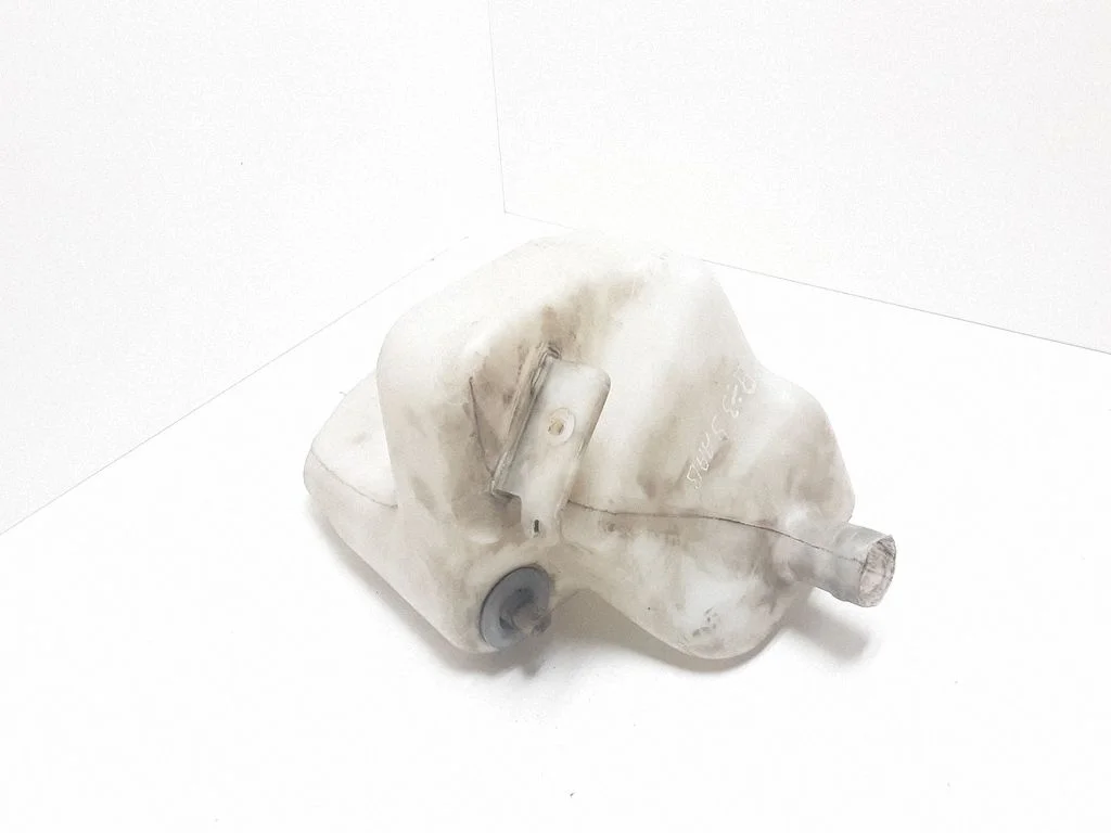 Windshield washer fluid reservoir/tank 90508709