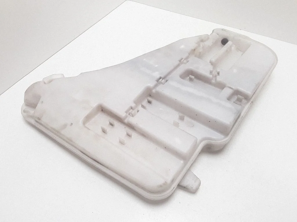 Windshield washer fluid reservoir/tank – BMW 5 Series F10 F11 (2009-2016)