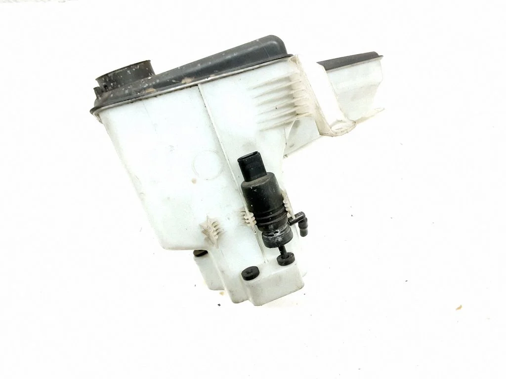 Zbiorniczek spryskiwacza 8252738