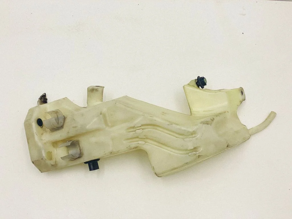 Windshield washer fluid reservoir/tank – Audi A4 S4 B6 8E 8H (2001-2005)