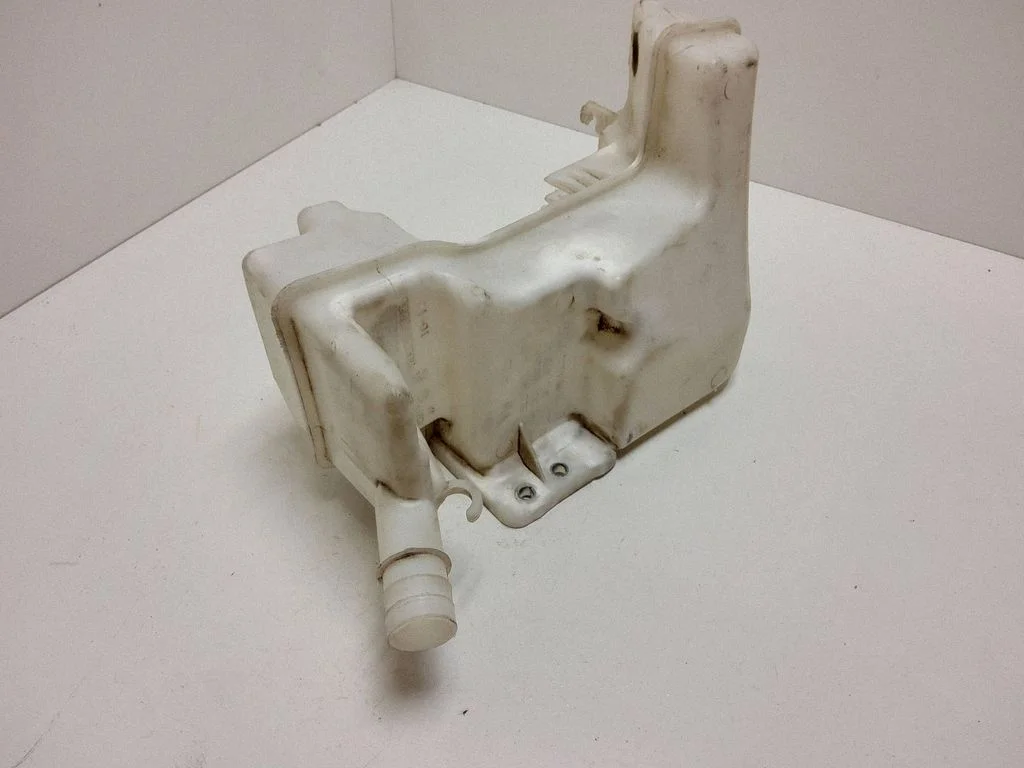 Windshield washer fluid reservoir/tank – Volkswagen Passat CC (2008-2016)