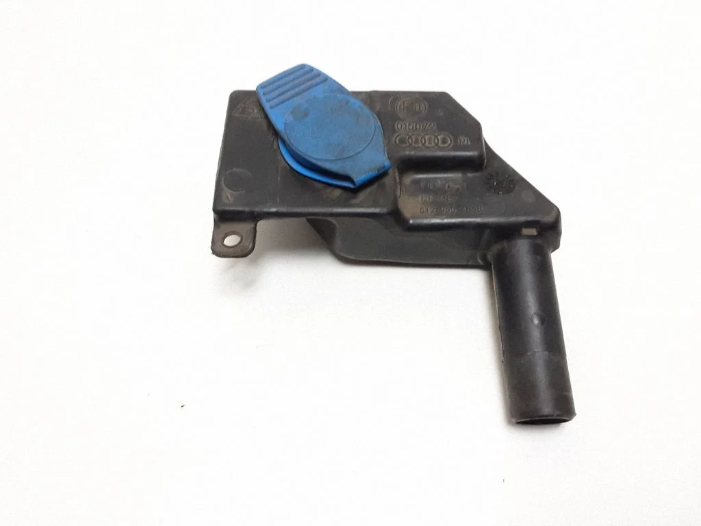 Windshield washer fluid reservoir/tank – Audi A4 Allroad B8 (2008-2016)
