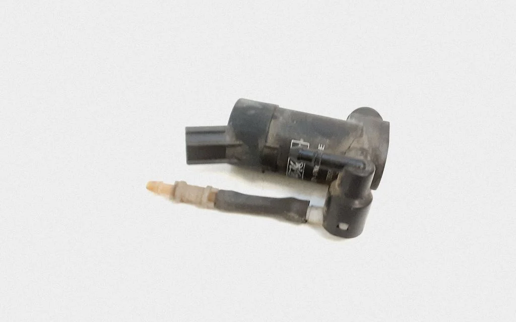 Klaasipesuvedeliku pump (klaaside) 1S7117K624FE