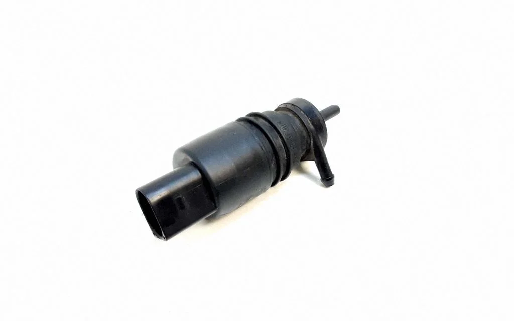 Windscreen/windshield washer pump 8362154