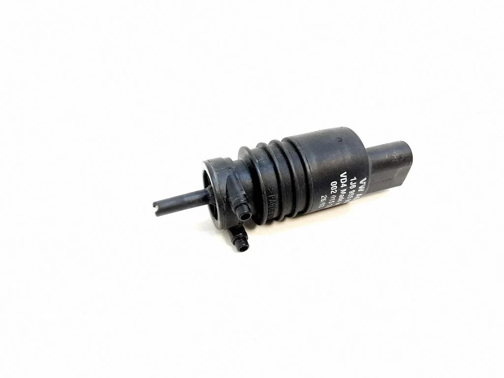 Klaasipesuvedeliku pump (klaaside) 1J6955651