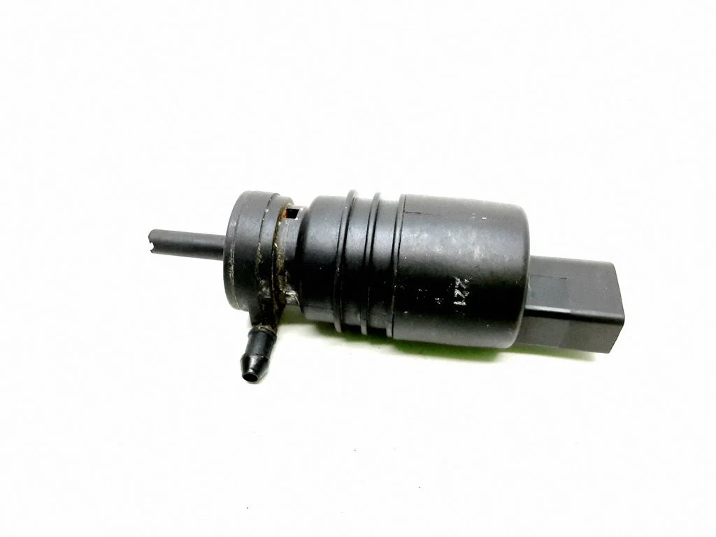 Windscreen/windshield washer pump – Volkswagen Passat CC (2008-2016)