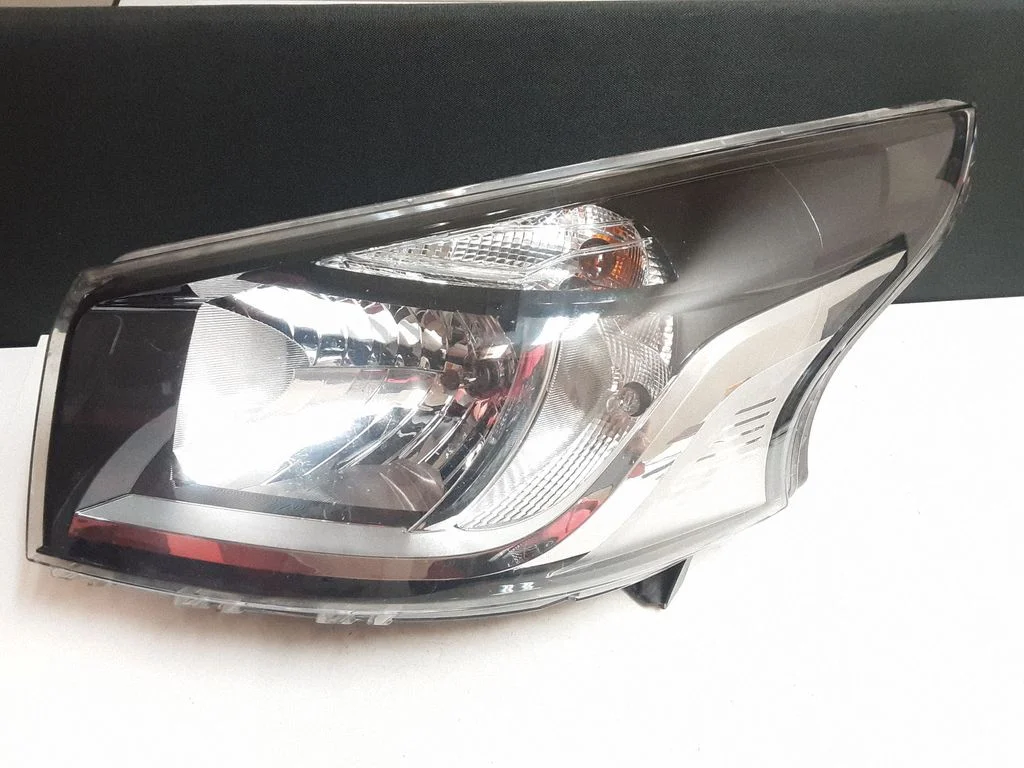 Headlight/headlamp – Renault Trafic III (X82) (2014-)