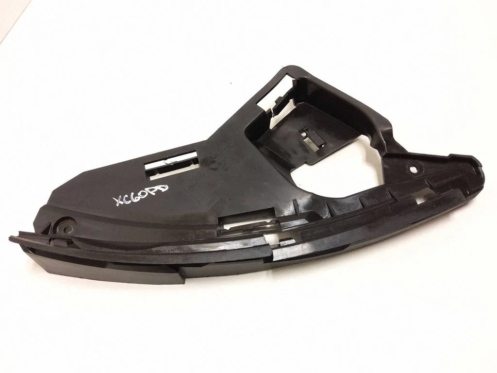 Headlight/headlamp mounting bracket 30763434
