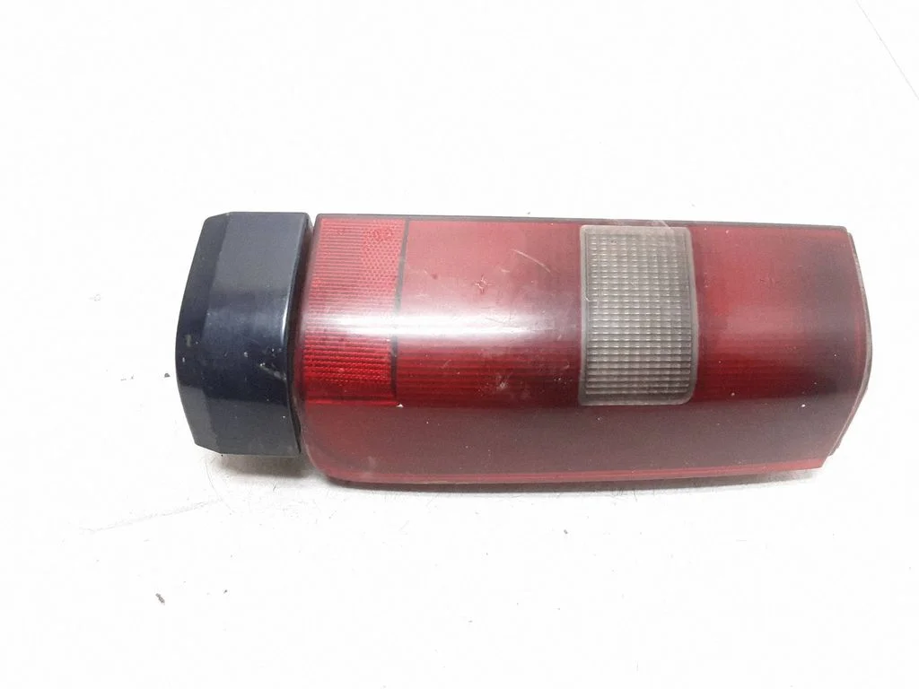Lampa tylna w błotniku 3512426