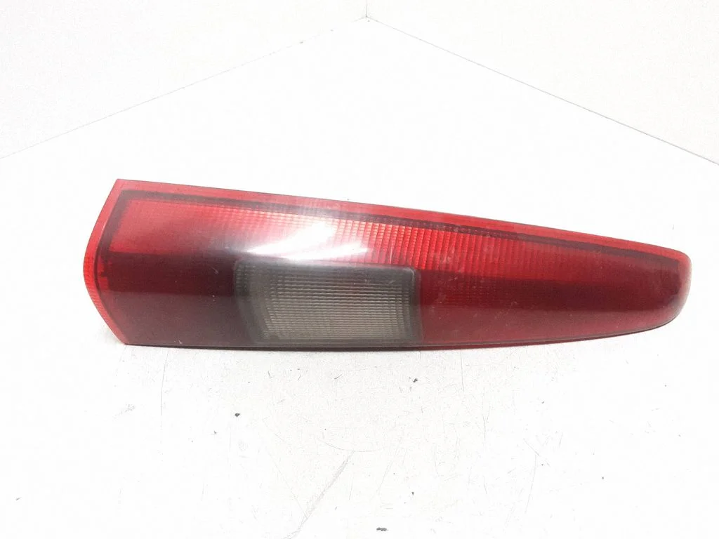 Rear/tail lights – Volvo S70 V70 V70 XC (1997-2000)