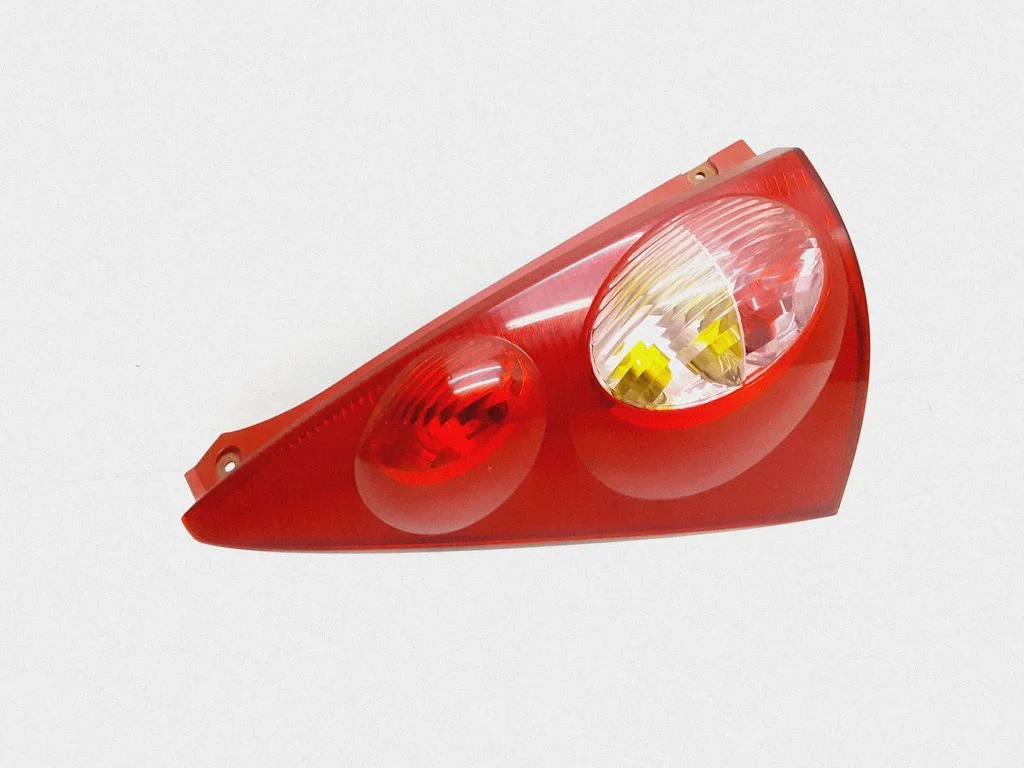 Rear/tail lights 815600H040