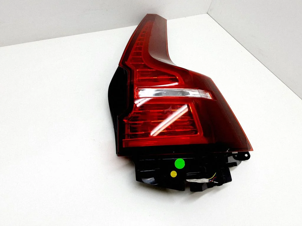 Rear/tail lights 32228899