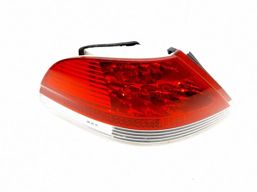 Rear/tail lights 6911785