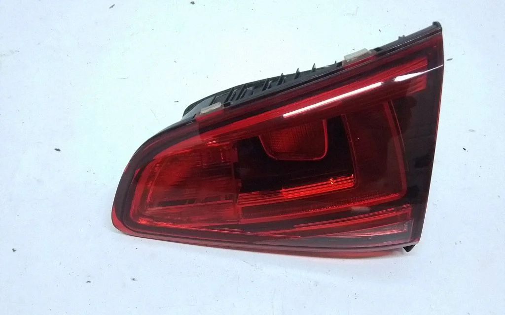 Tailgate rear/tail lights 5G0945094AE