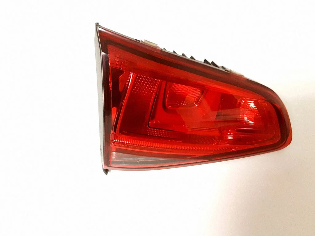 Tailgate rear/tail lights 5G0945093AC