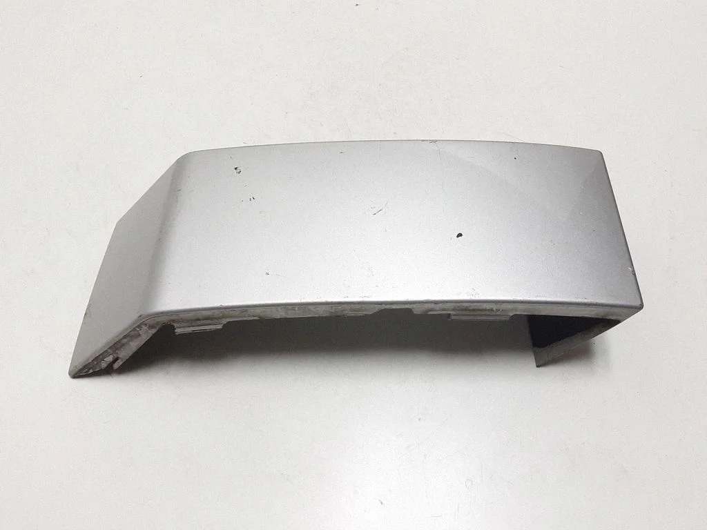 Rear/tail light trim molding – Volvo XC90 (2003-2006)