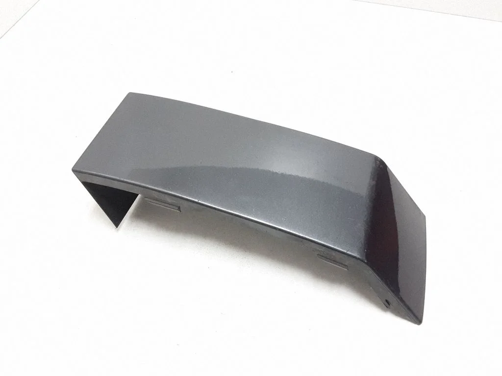 Rear/tail light trim molding – Volvo XC90 (2003-2006)