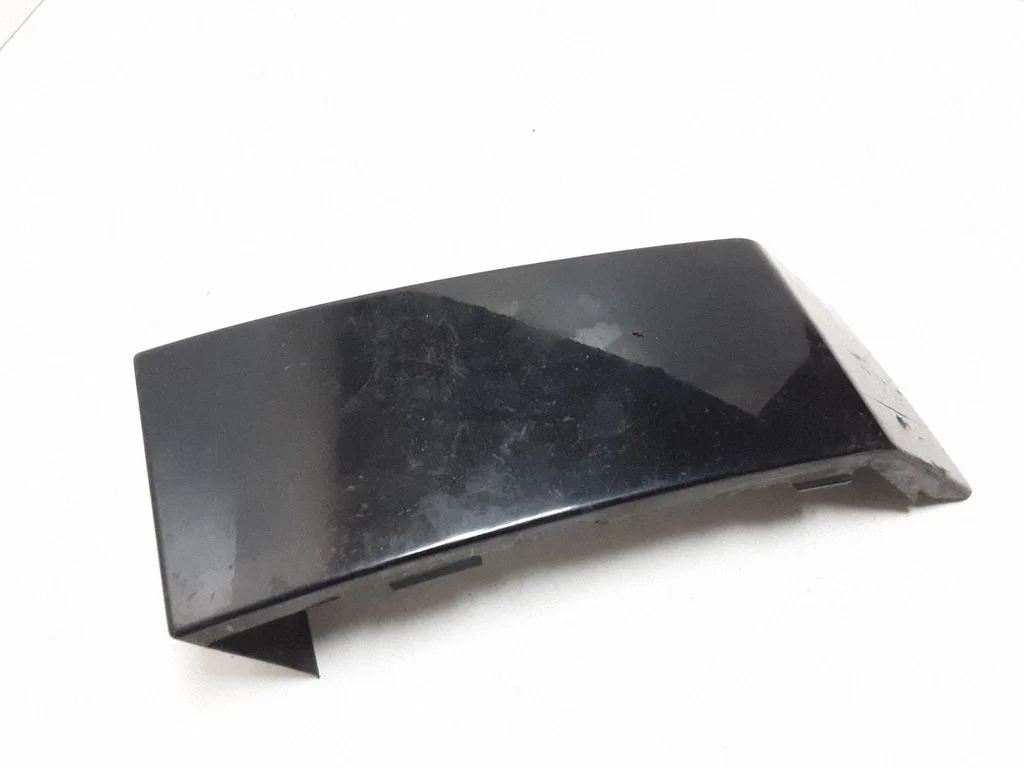 Rear/tail light trim molding – Volvo XC90 (2003-2006)