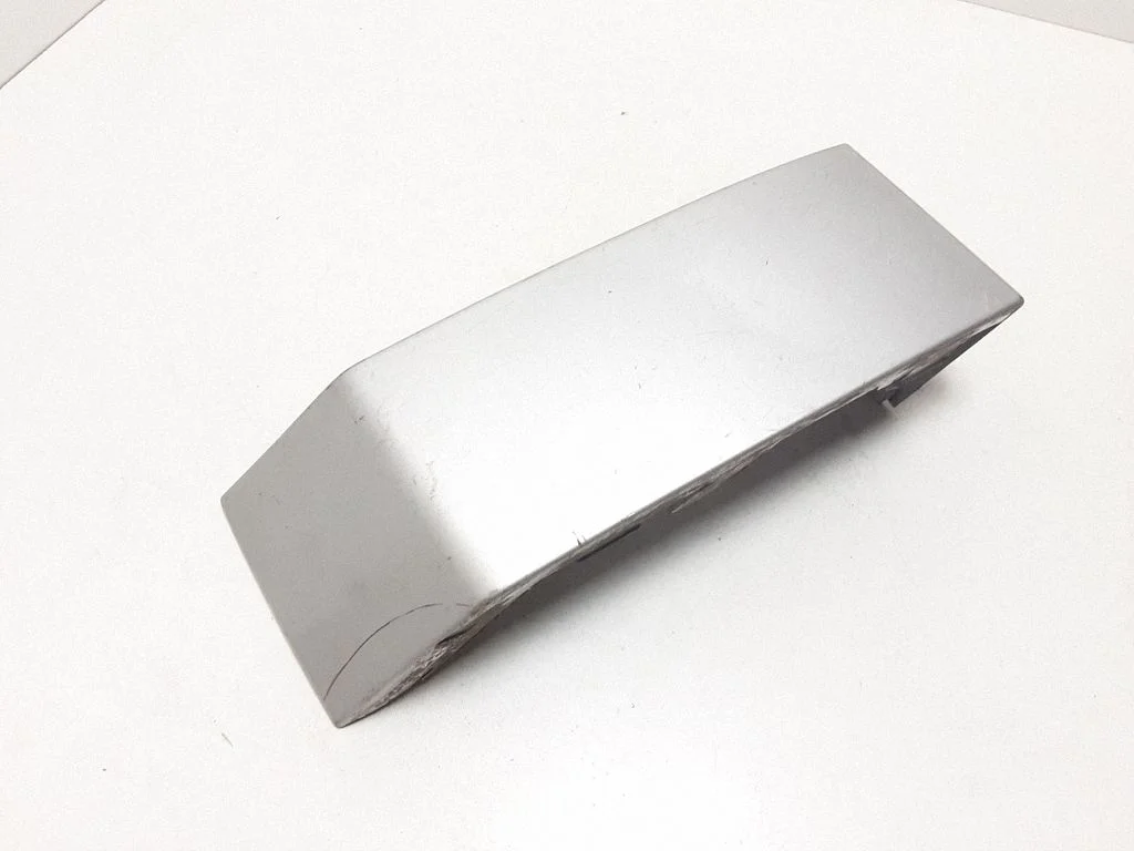 Rear/tail light trim molding – Volvo XC90 (2003-2006)